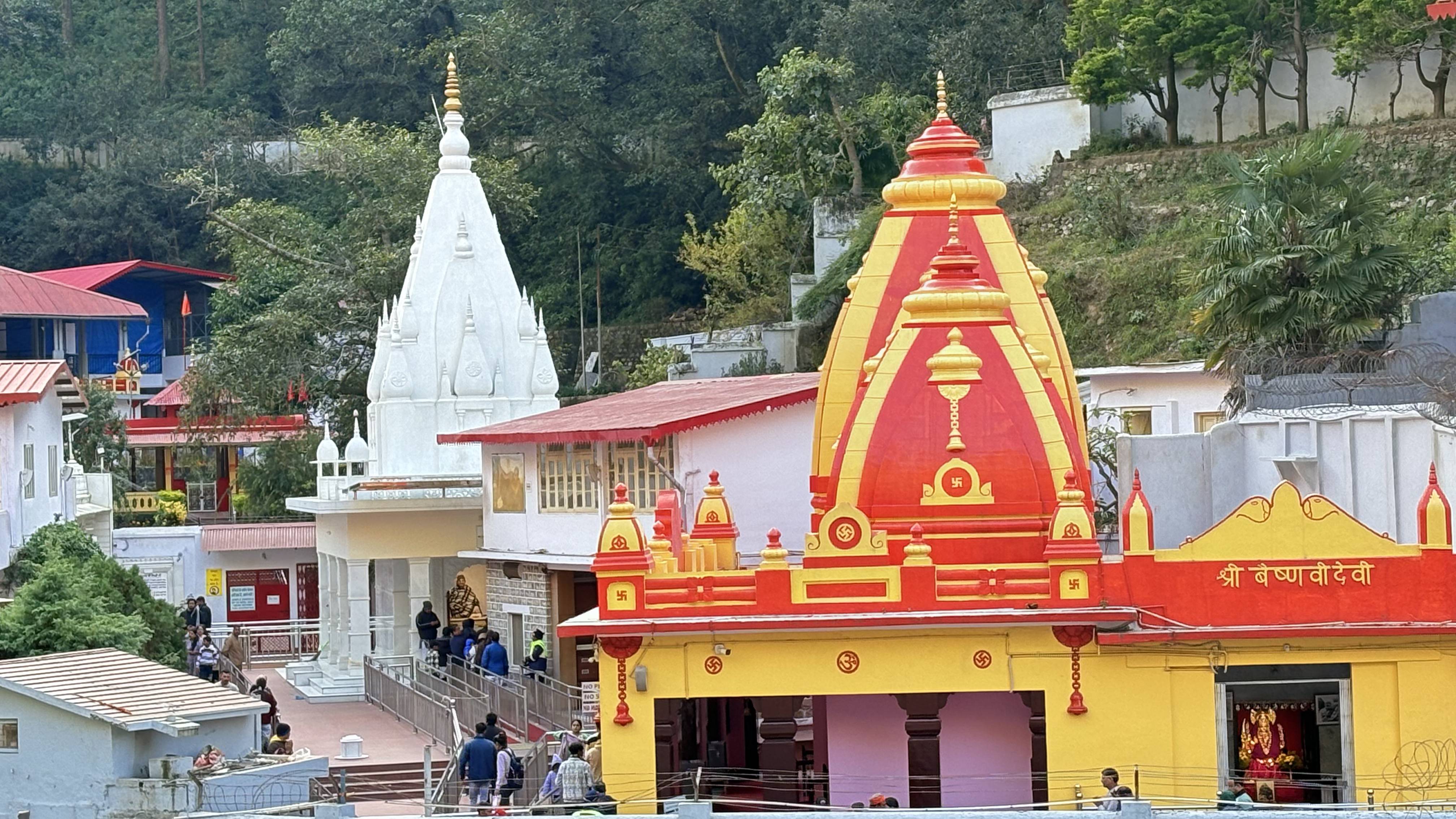 Daksh Tour And Travels